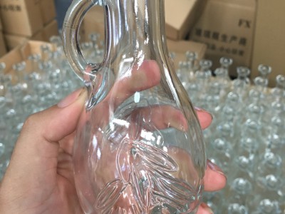 厂家直销250ml鸭嘴玻璃油壶,酱油玻璃瓶生产商