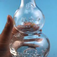 500ml葫芦玻璃酒瓶生产商高档玻璃酒瓶生产厂家